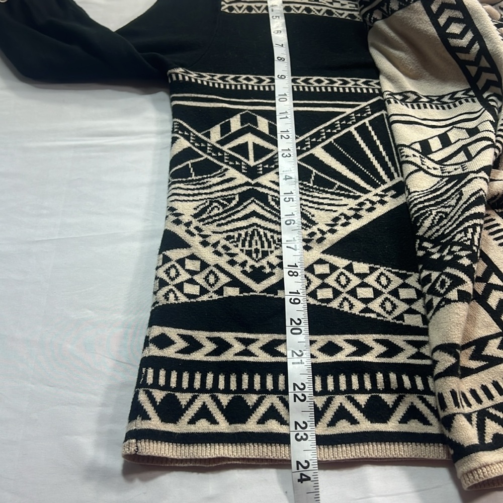 Flying tomato, open cardigan, size medium, black and tan - Picture 7 of 8